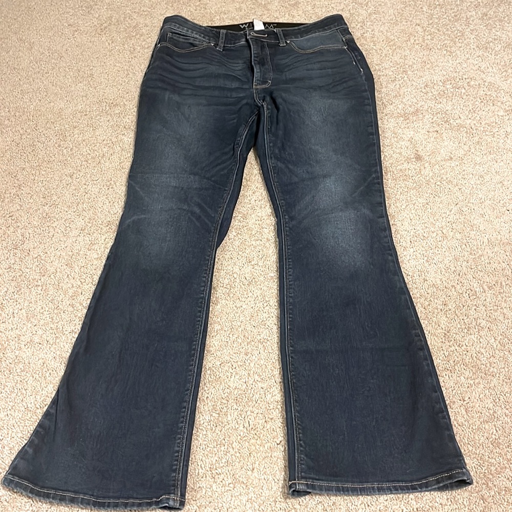 White House Black Market boot cut mid rise stretch pants